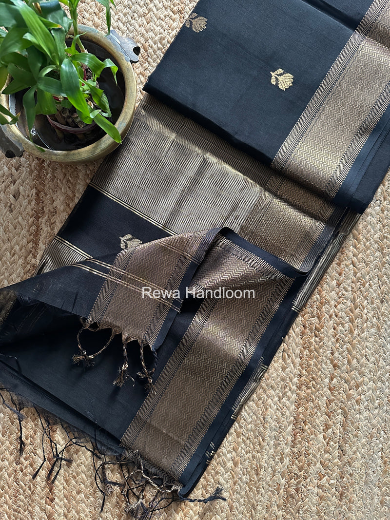 Maheshwari Lotus Butta Saree