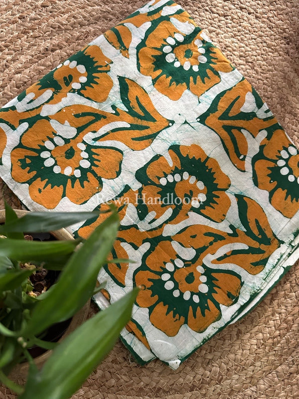 White Batik Print Cotton Suit BS007