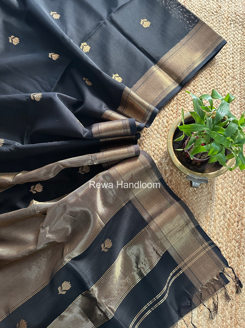 Maheshwari Black Lotus Butta Saree LLBS051