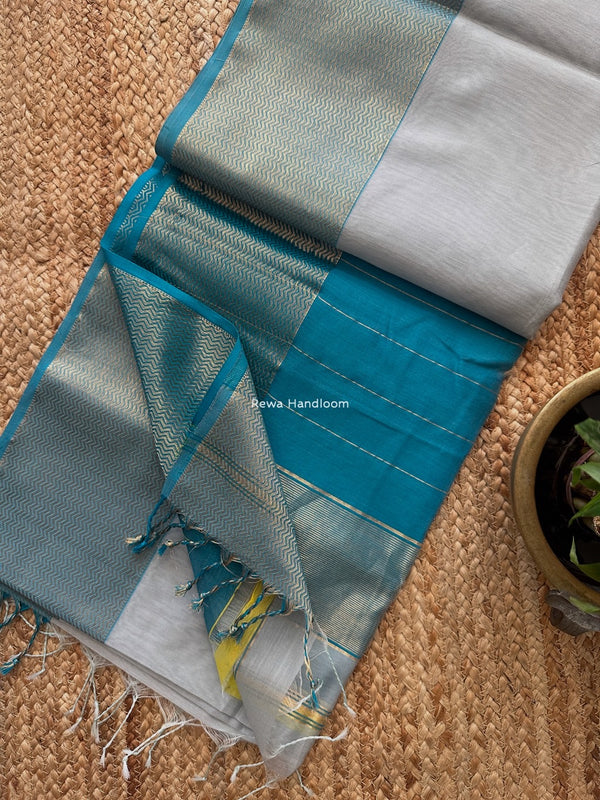 Maheshwari Zari Border Plain Saree
