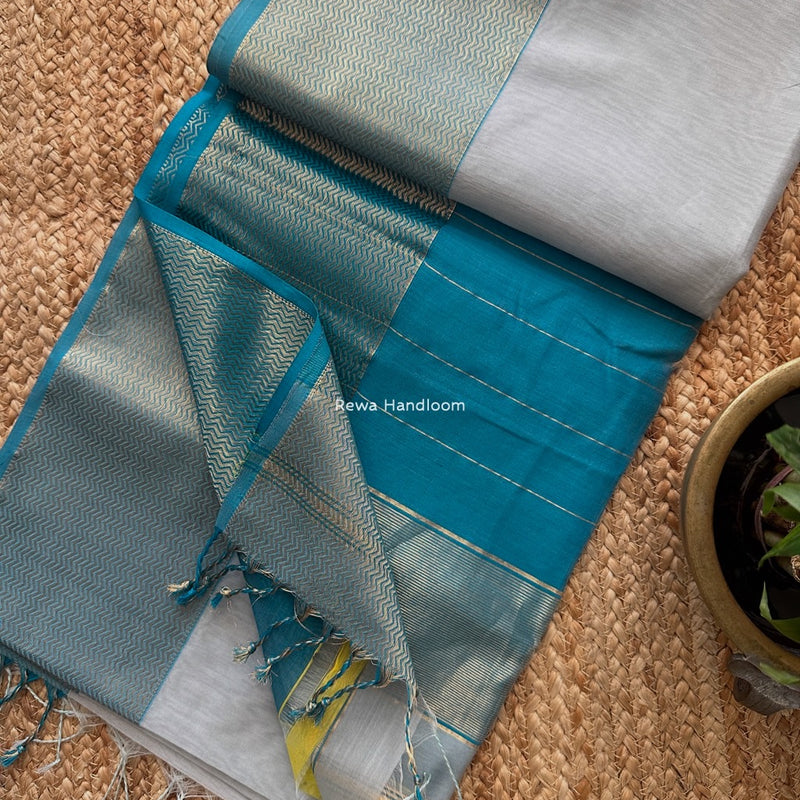 Maheshwari Zari Border Plain Saree
