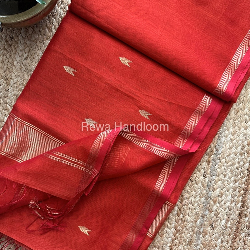  Zari Butti Maheshwari Saree