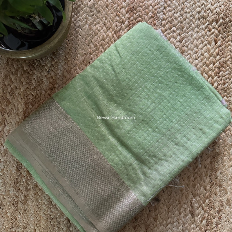 Maheshwari Pista Green Silver Zari Checks Silk Saree SZ079