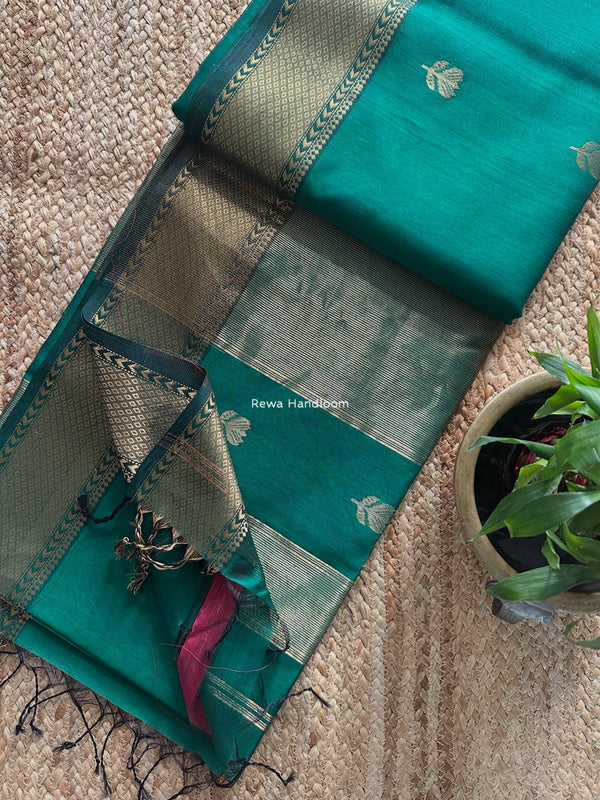 Maheshwari Lotus Butta Saree