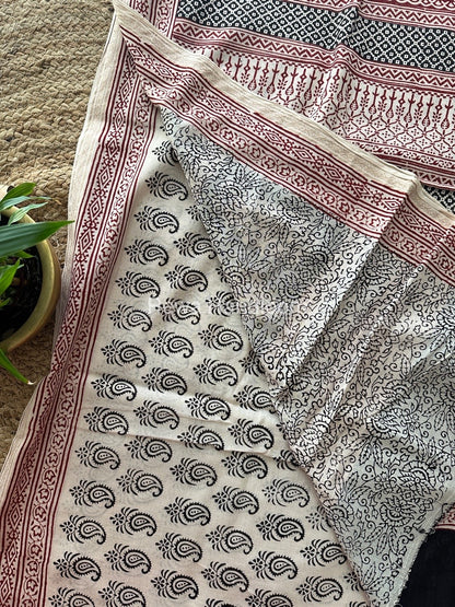 White Black Bagh Print Mercerised Cotton Saree MBP09