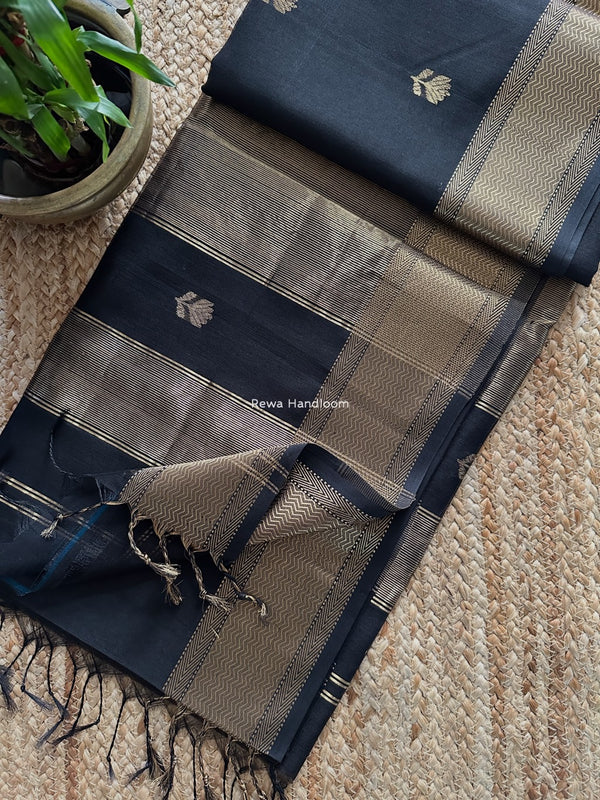 Maheshwari Lotus Butta Saree 