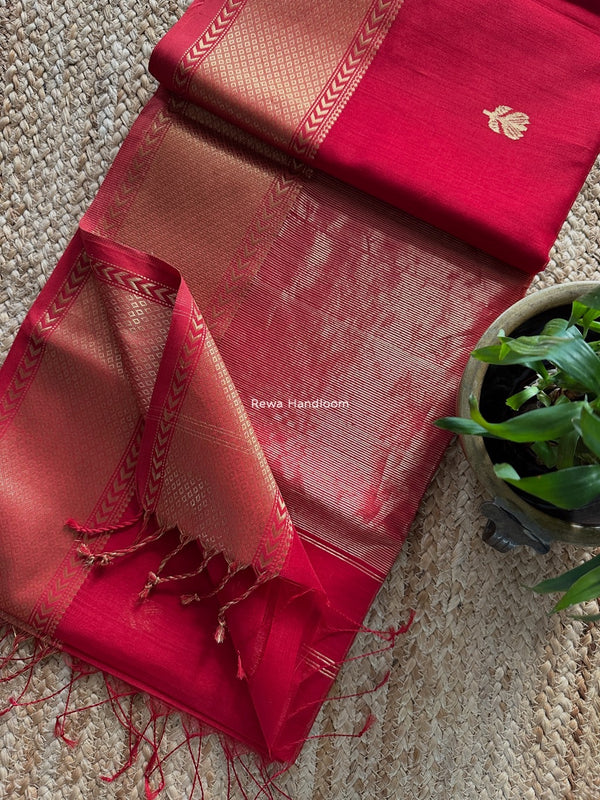 Maheshwari Lotus Butta Saree