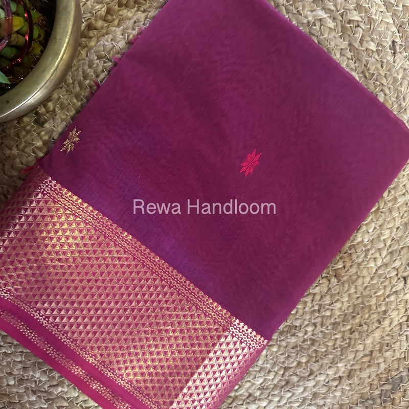 Magenta Zari Butti Maheshwari Saree JBS064
