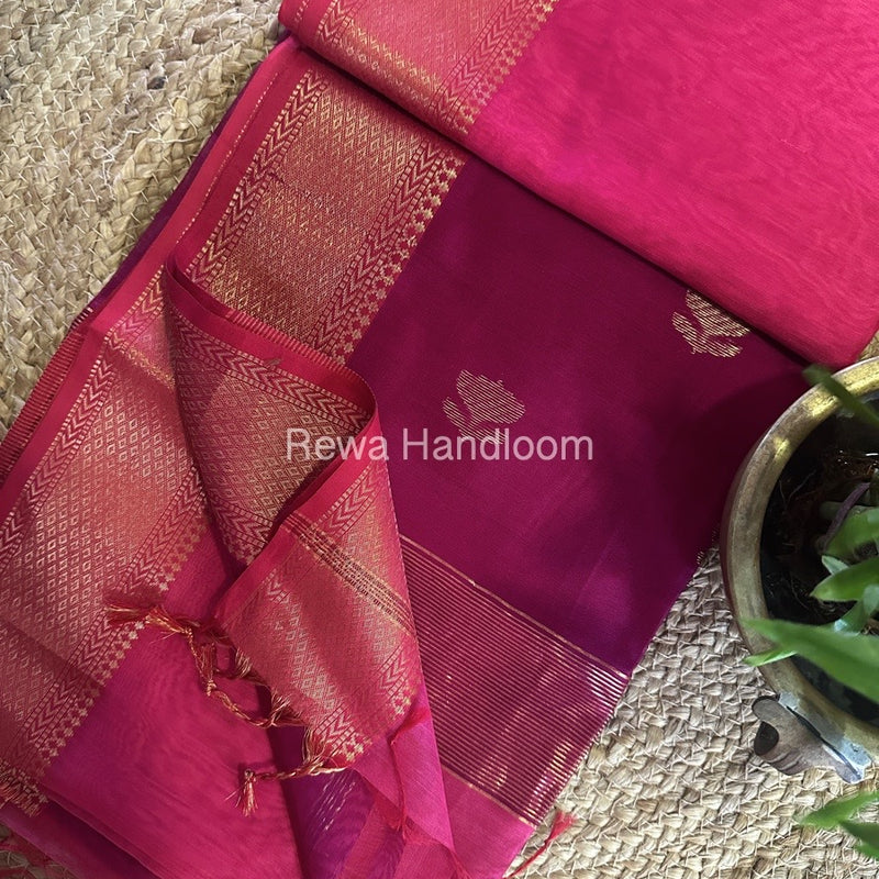  Butta Zari Border Maheshwari Saree