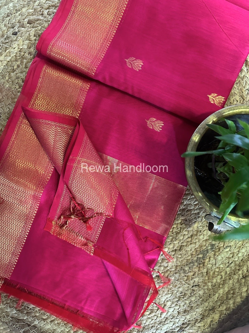  Butta Zari Border Maheshwari Saree
