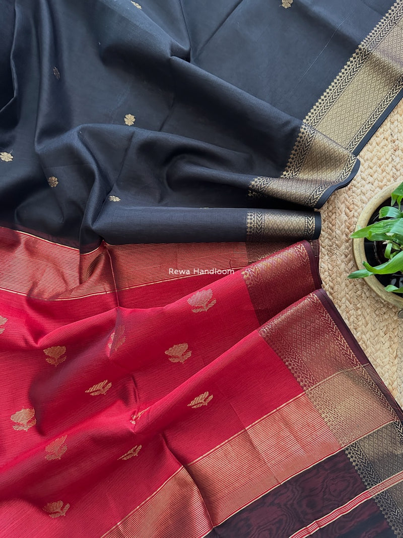 Maheshwari Black Lotus Butta Saree LBS055