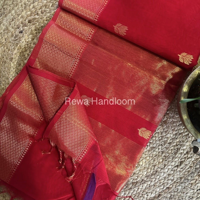  Butta Zari Border Maheshwari Saree