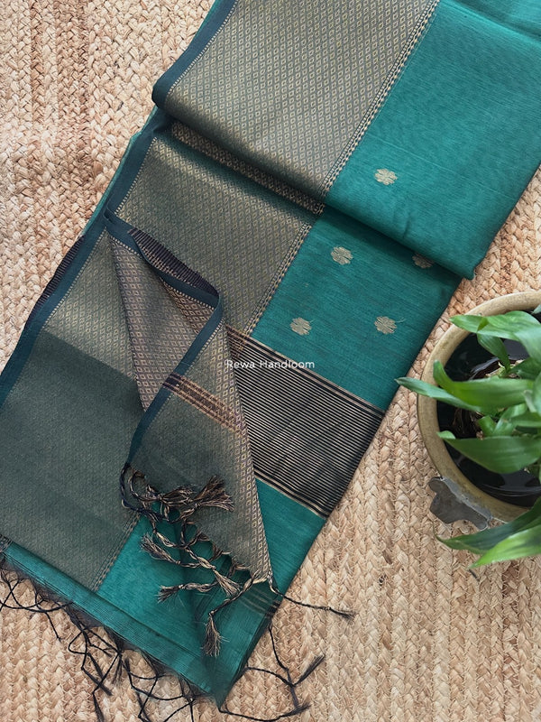 Maheshwari Flower Skirt Butti Saree