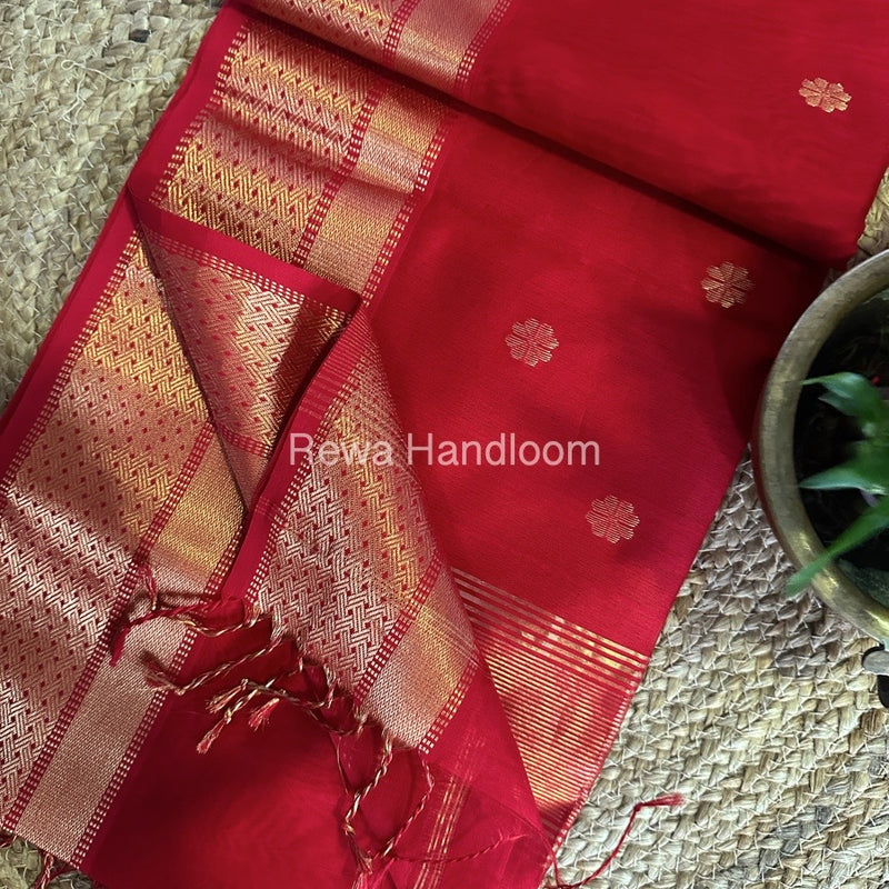 Zari Butti Maheshwari Saree