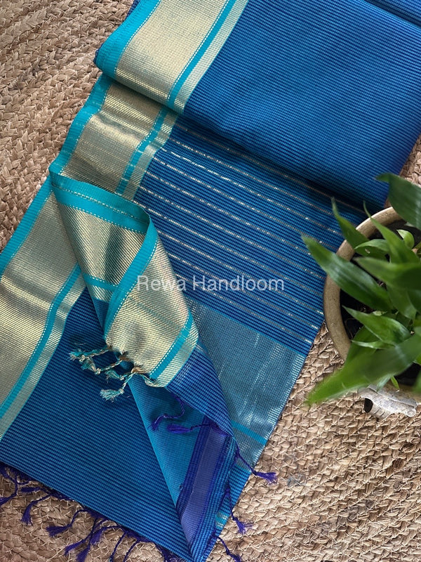 Exclusive Maheswari Self Checks Saree 