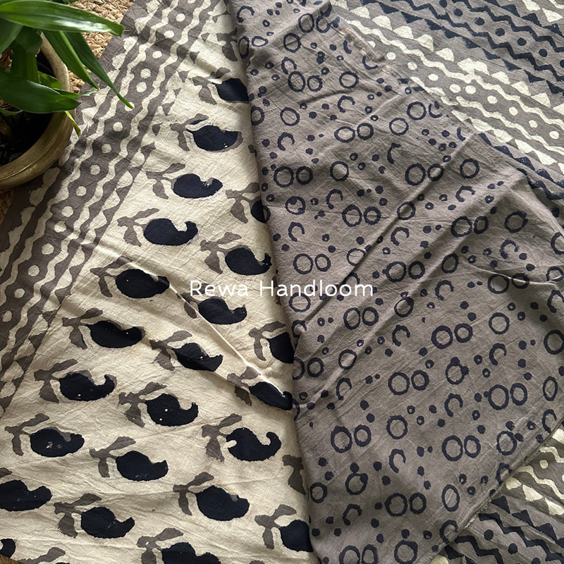 Beige-Black Cotton Printed Saree CS040