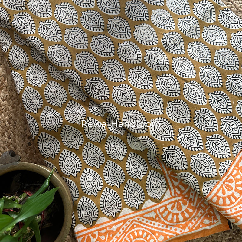 Golden Brown-Orange Cotton Printed Saree CS041