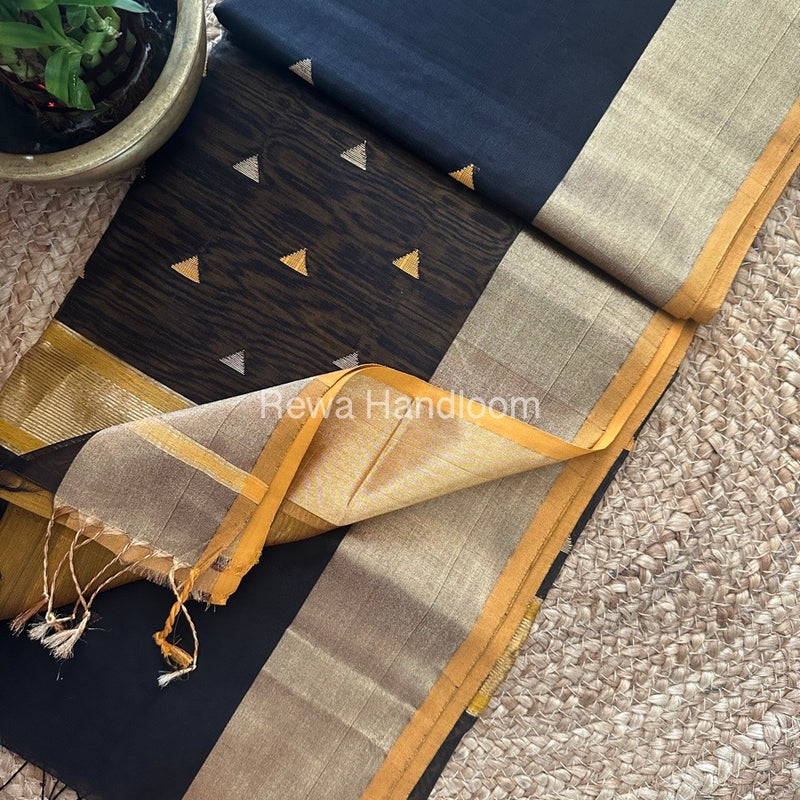 Maheshwari Saree