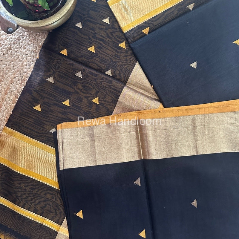 Zari Butti Maheshwari Saree