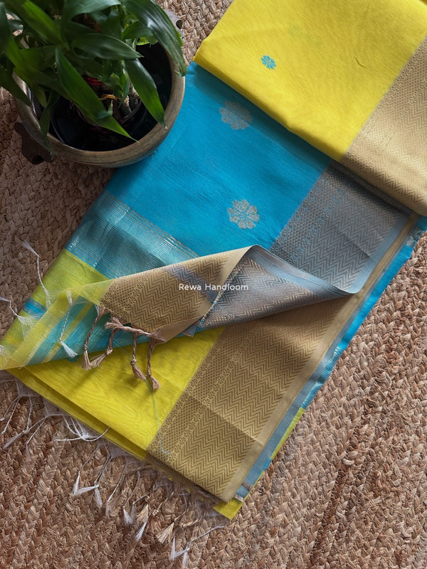 Maheshwari Lotus Butta Saree