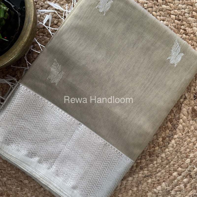 Maheshwari Beige Silver Butti Saree SGSB019