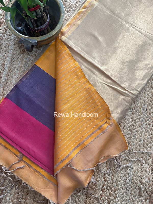 Exclusive Maheshwari Multicolor Four Paddle Weaving Saree FPS015