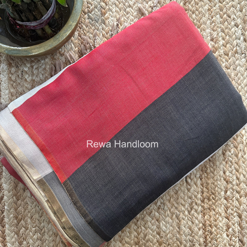 Exclusive Maheshwari Multicolor Four Paddle Weaving Saree FPS017