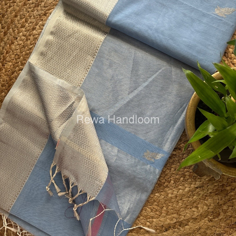 Maheshwari Silver Butti Saree