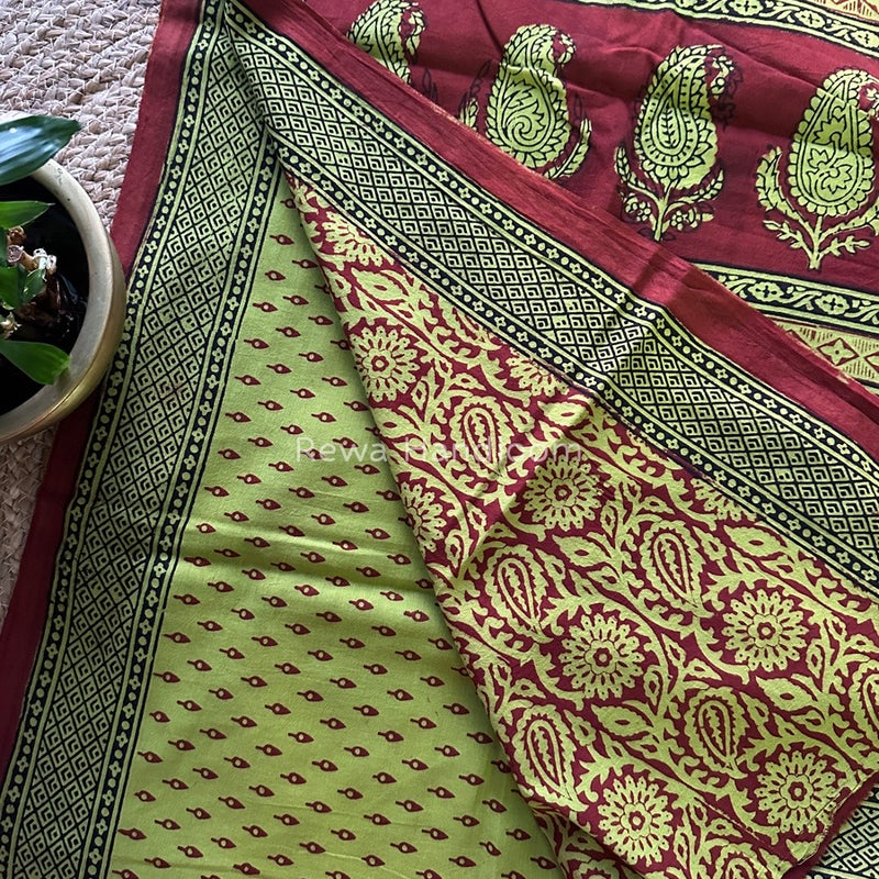 Parrot Green Bagh Print Cotton Saree NCBP28