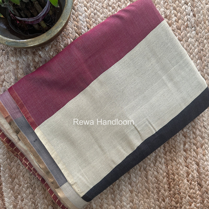 Exclusive Maheshwari Multicolor Four Paddle Weaving Saree FPS018