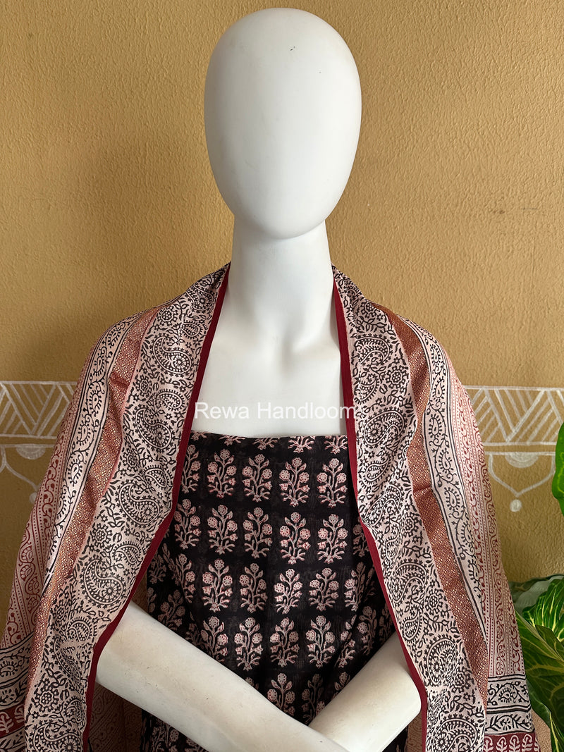 Maheshwari Black-Red Bagh Print Suit BSP0221