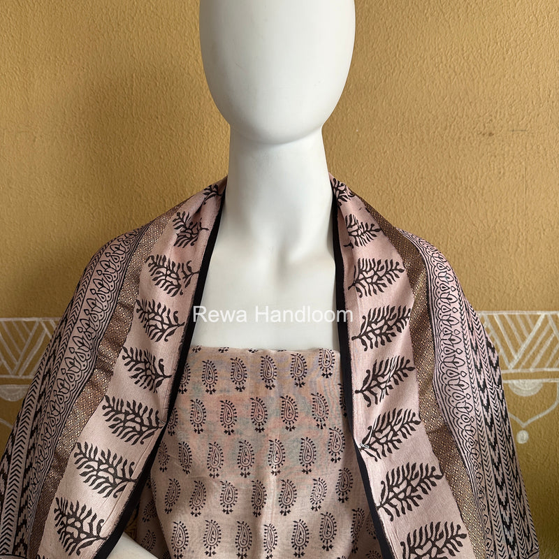 Maheshwari White-Black Bagh Print Suit BSP0220