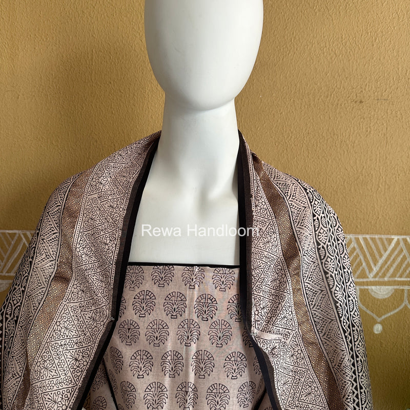 Maheshwari Off White-Black Bagh Print Suit BSP0226