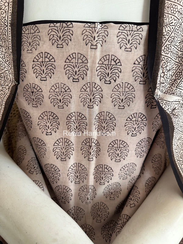 Maheshwari Off White-Black Bagh Print Suit BSP0226