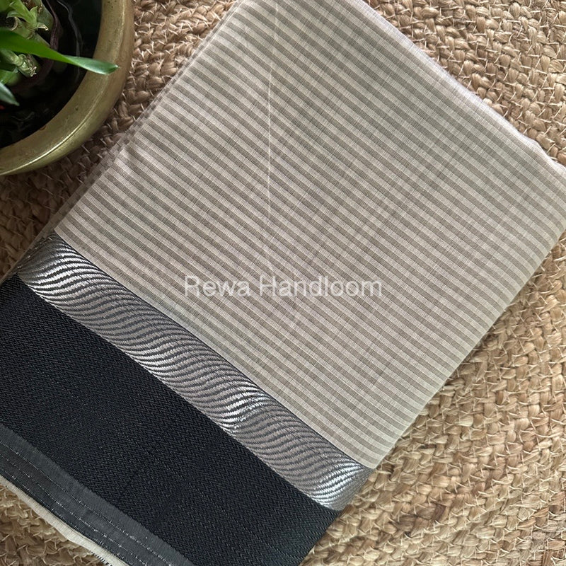 Maheshwari Beige Resham Thread Border Saree RTBS02