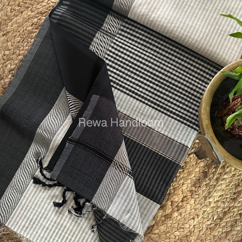 Maheshwari Resham Thread Border Saree 