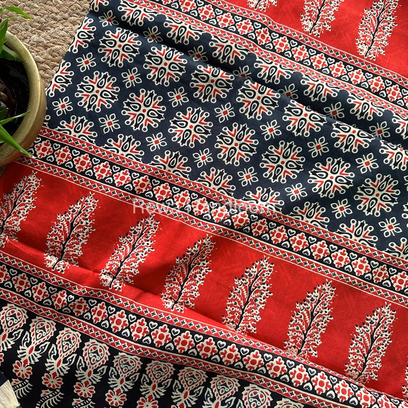 Black Cotton Printed Saree CS09