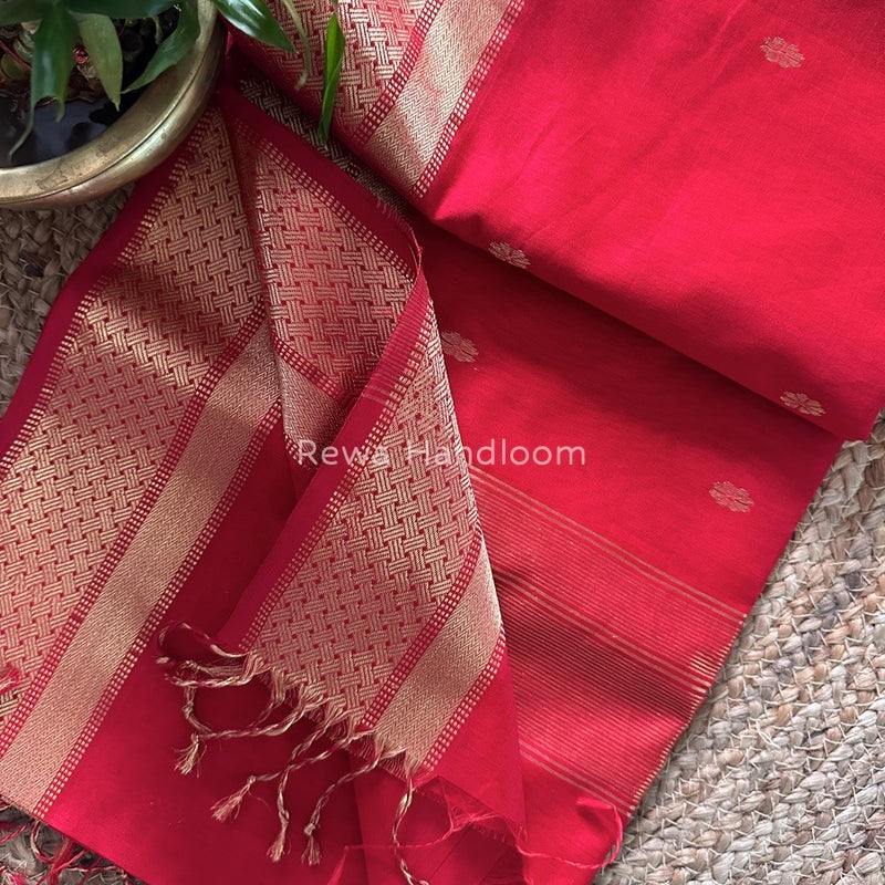 Zari Butti Maheshwari Saree