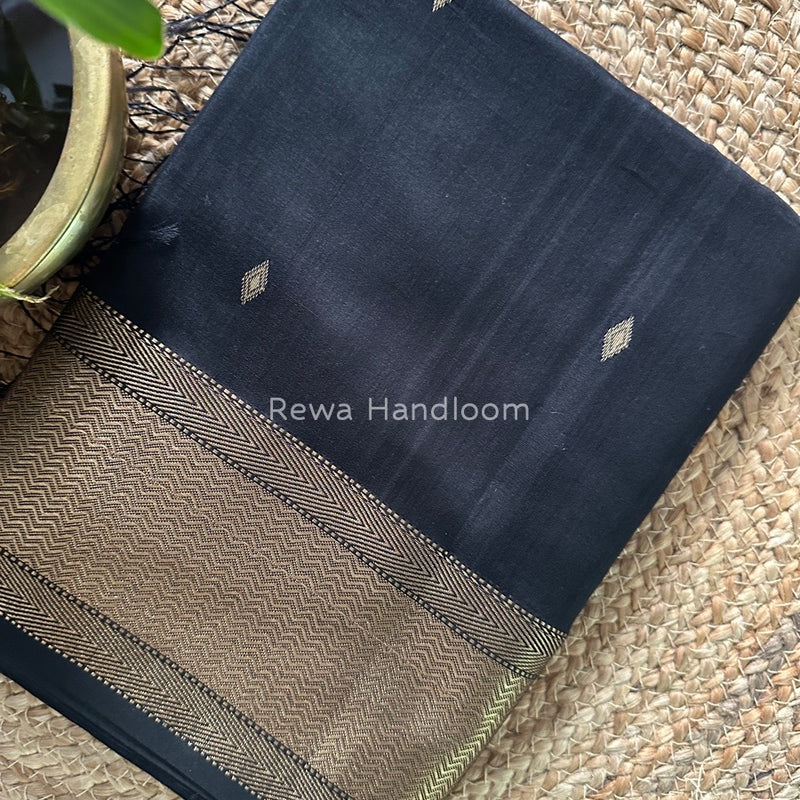 Black Zari Butti Maheshwari Saree JBS033