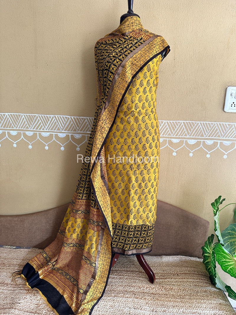 Maheshwari Bagh Print Suit