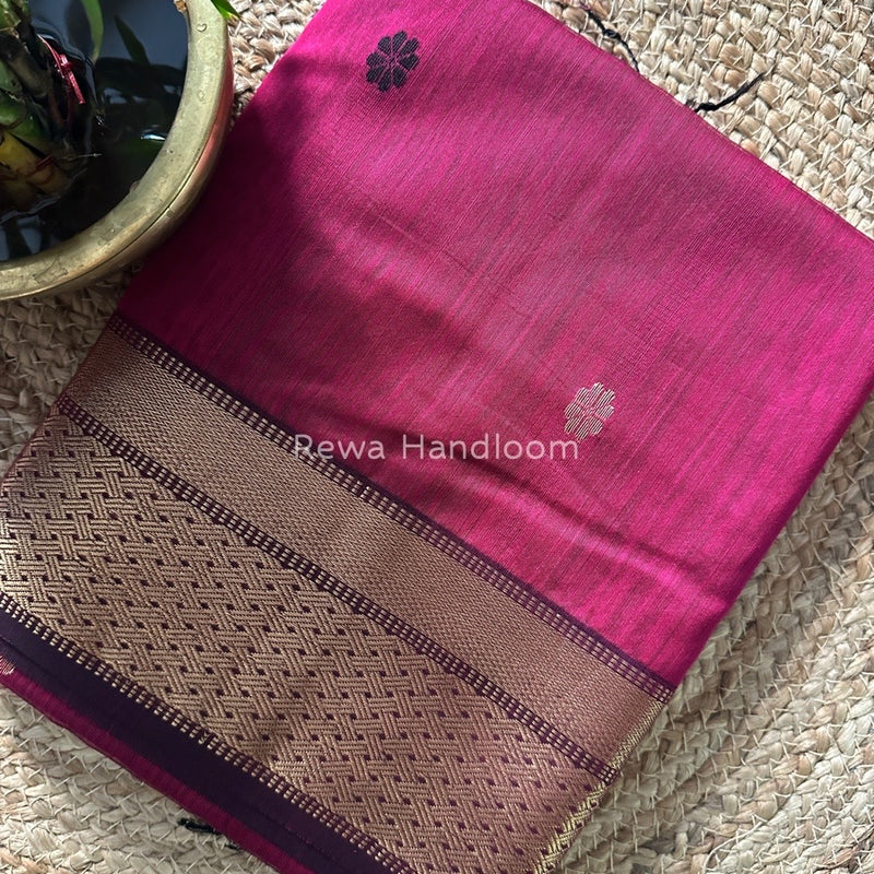 Magenta Zari Butti Maheshwari Saree JBS045