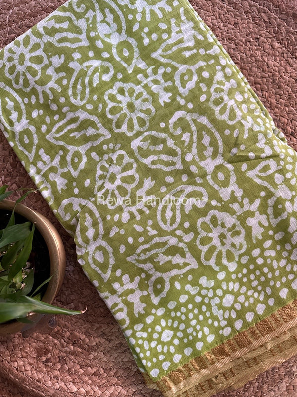 Parrot Green Cotton Printed Saree CS016