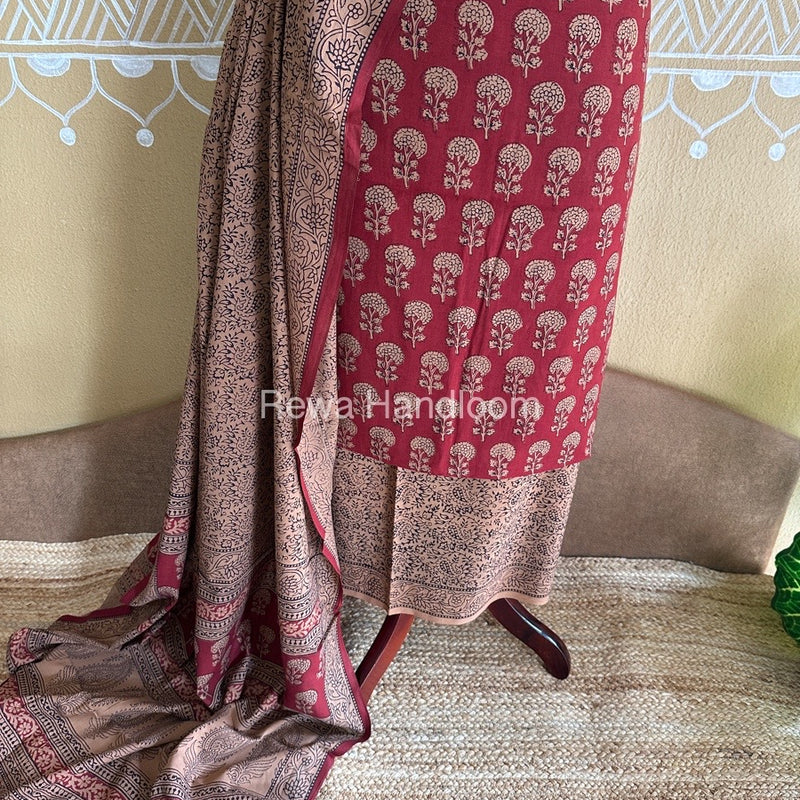  Bagh Suit