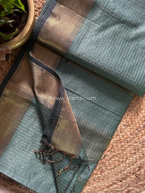 Maheshwari Zari Checks Saree