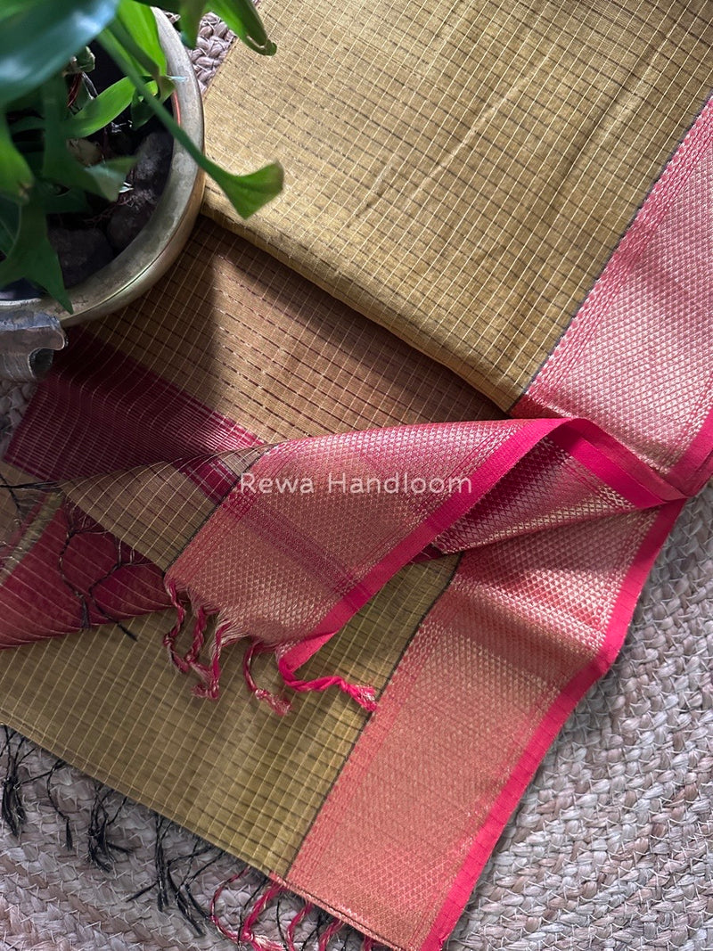 Maheshwari Zari Checks Saree