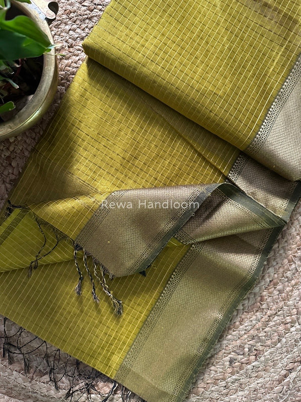 Maheshwari Zari Checks Saree