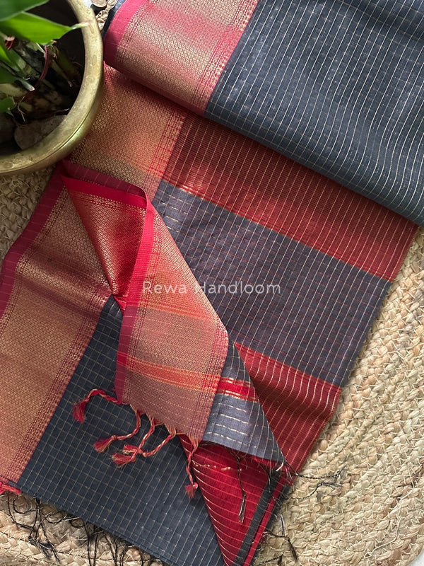 Maheshwari Zari Checks Saree