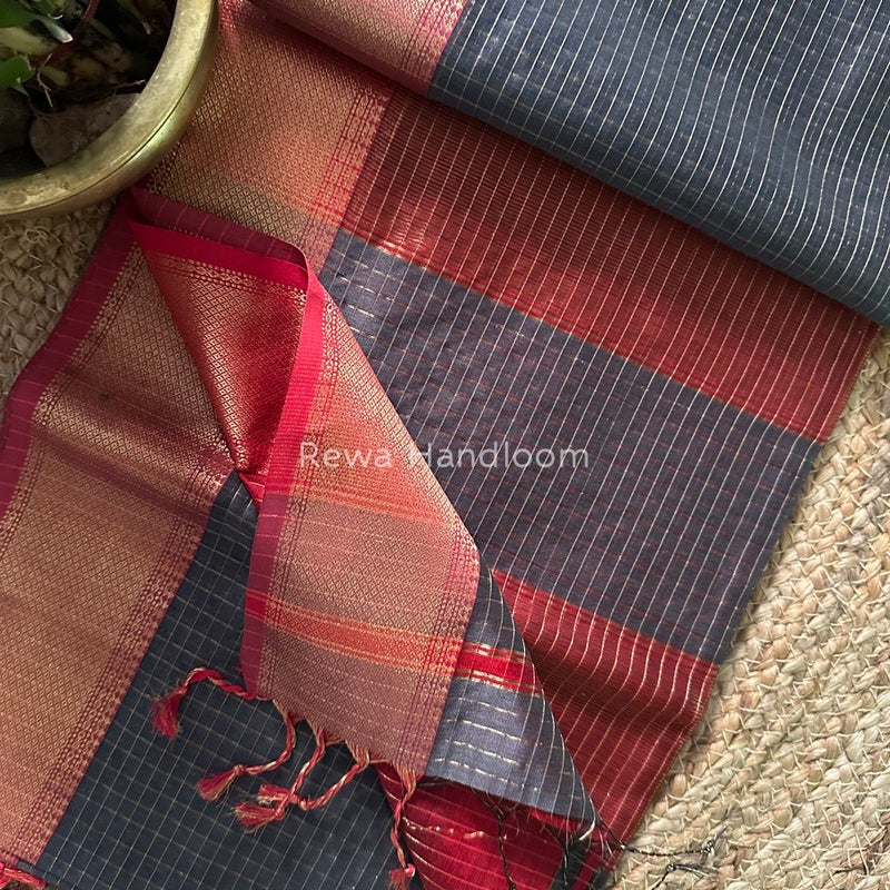 Maheshwari Zari Checks Saree