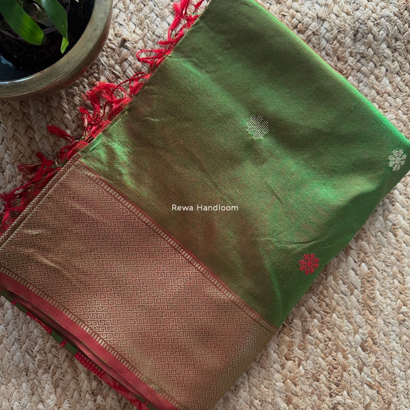Maheshwari Parrot Green Pure Silk Saree PS067