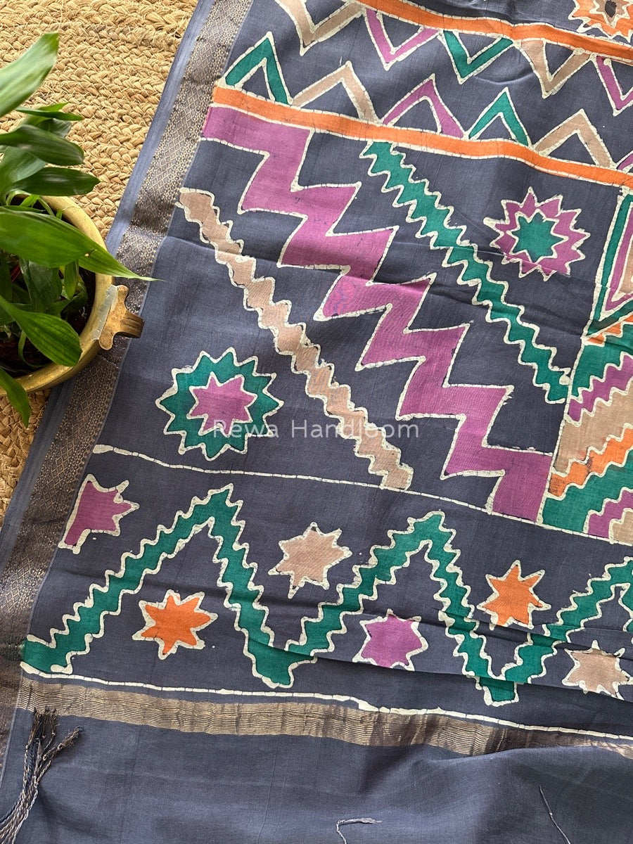 Maheshwari Grey Batik Indonesian Print Saree IBS021